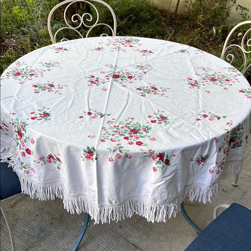 Vintage 60s Floral White Tablecloth with Fringe